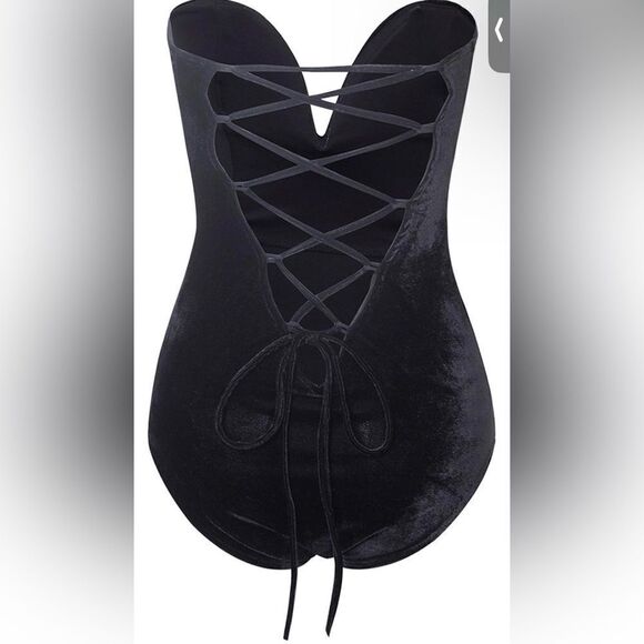NWOT Plunge Neck Velvet Bodysuit Size XL - Picture 3 of 6